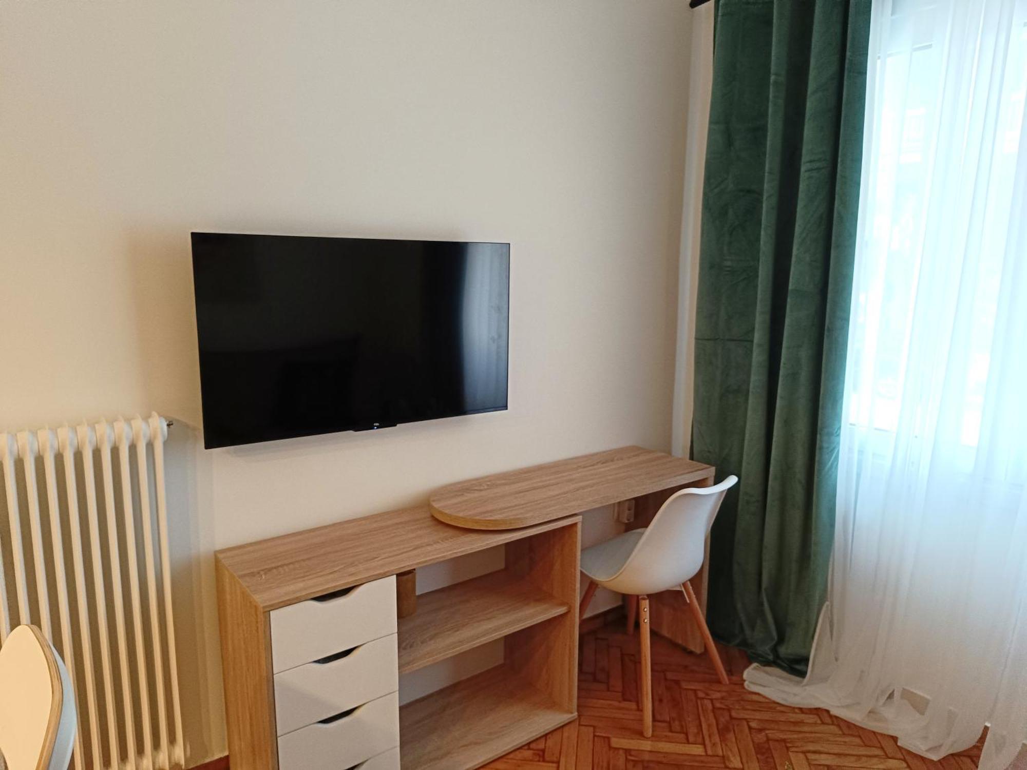 Golden Apartment In Victoria Atenas Exterior foto